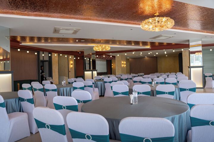 Ballroom/Hall 109 of 126