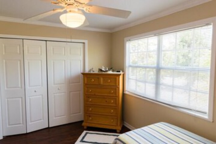 Room 13 of 22