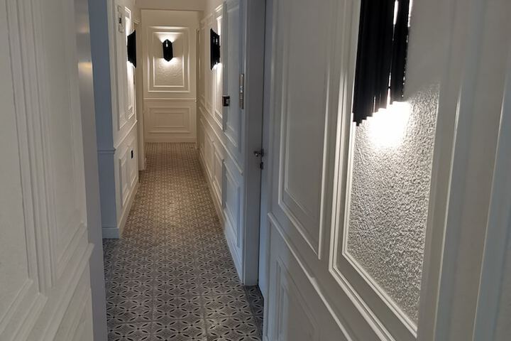 Hotel 74 of 85