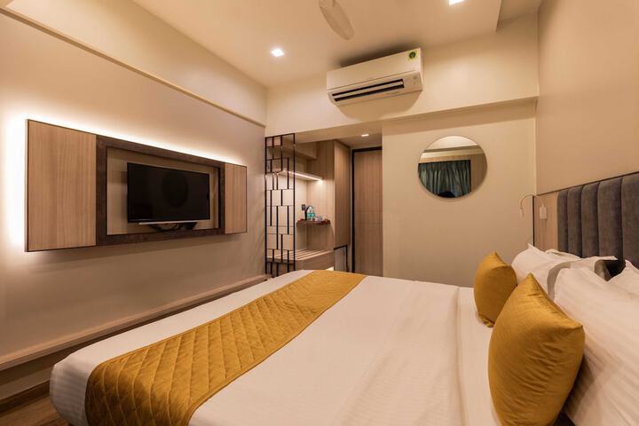 Room 40 of 100