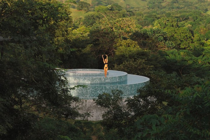 Pool 42 of 76