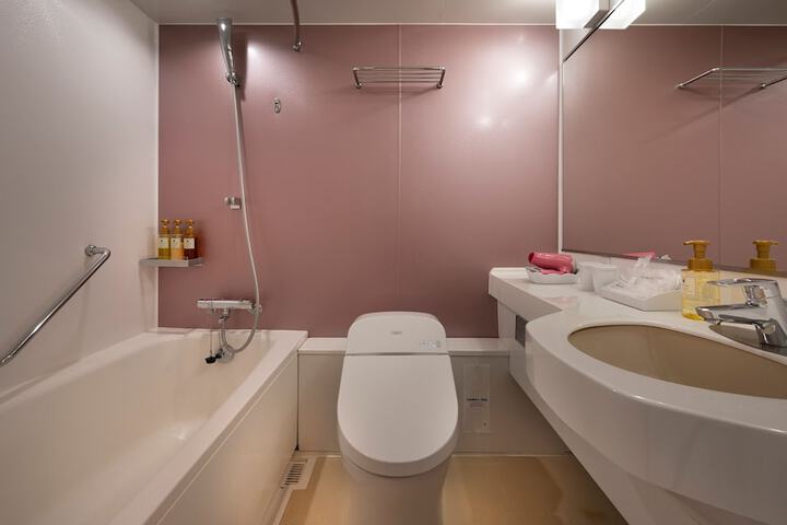 Clean Restrooms