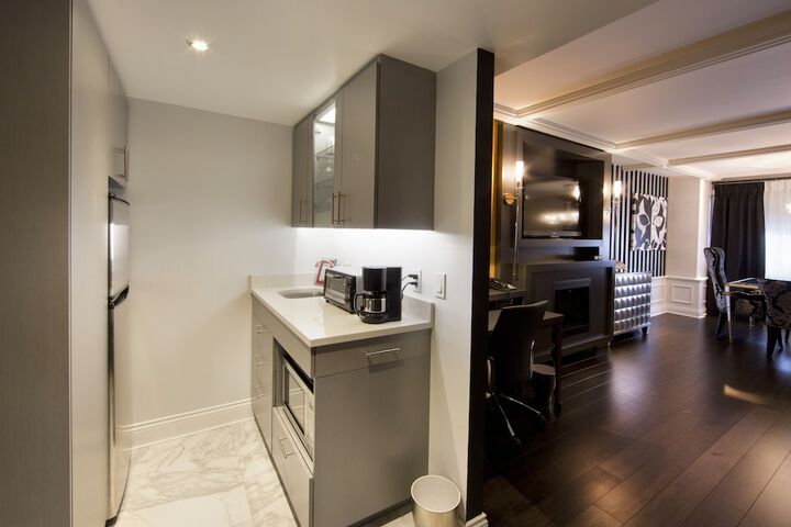 Private kitchenette