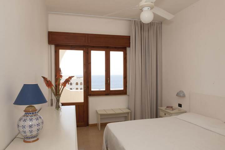 Room 6 of 59
