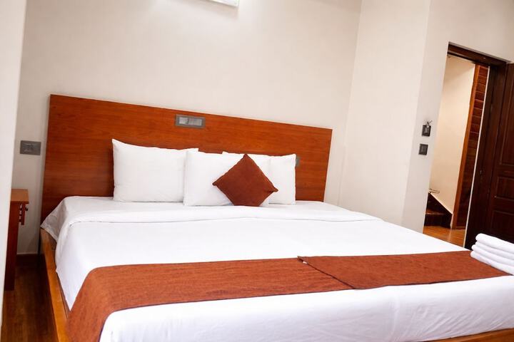 Room 17 of 26