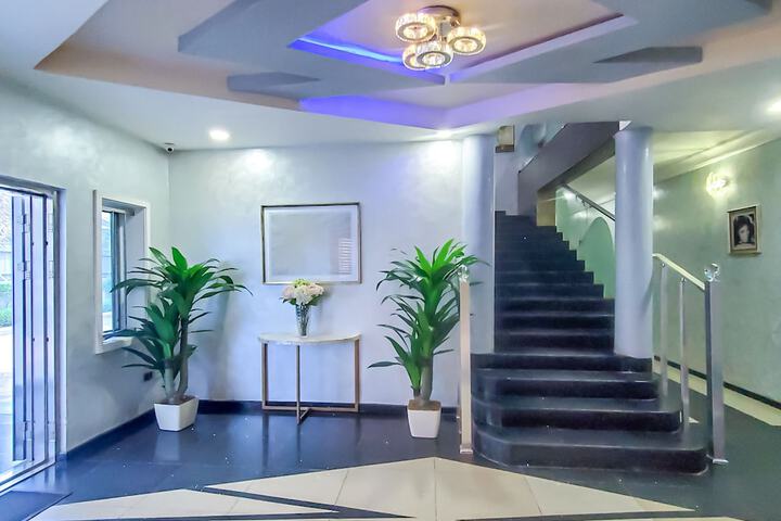 Hotel Interior 4 of 27