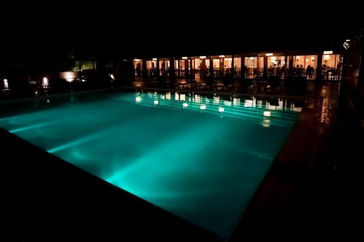 Pool 53 of 82