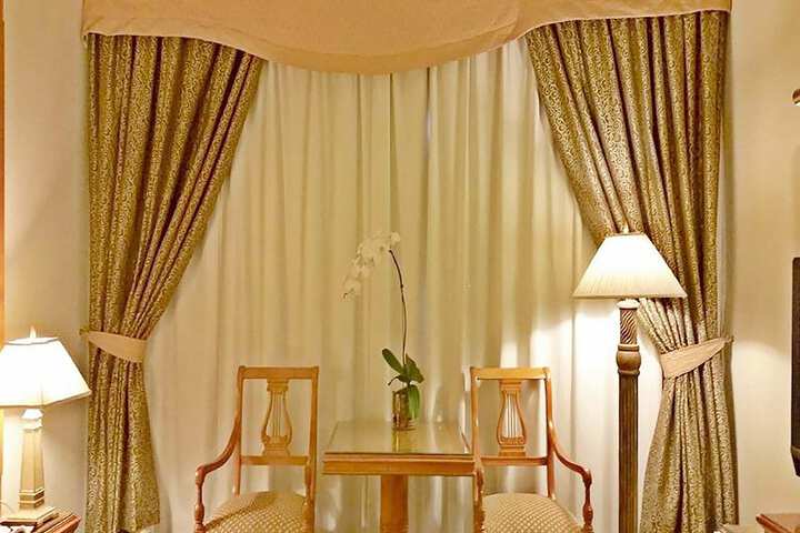 Room 14 of 38