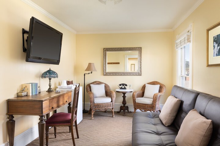 Room 25 of 50