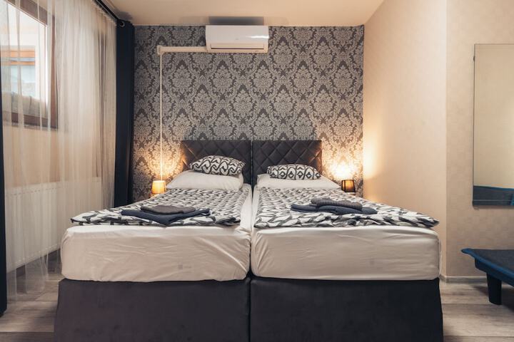 Room 35 of 94