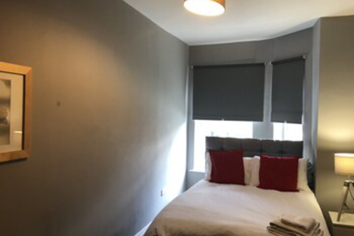 Room 17 of 40