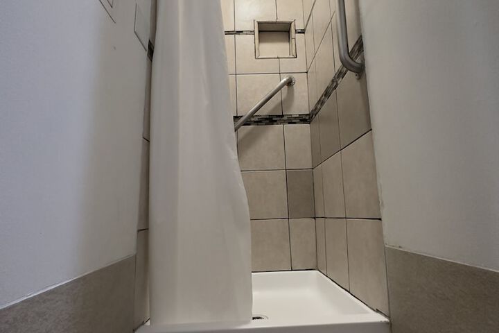 Deluxe Double Bed Shared Bathroom (17 of 20)