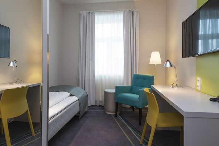 Room 10 of 55