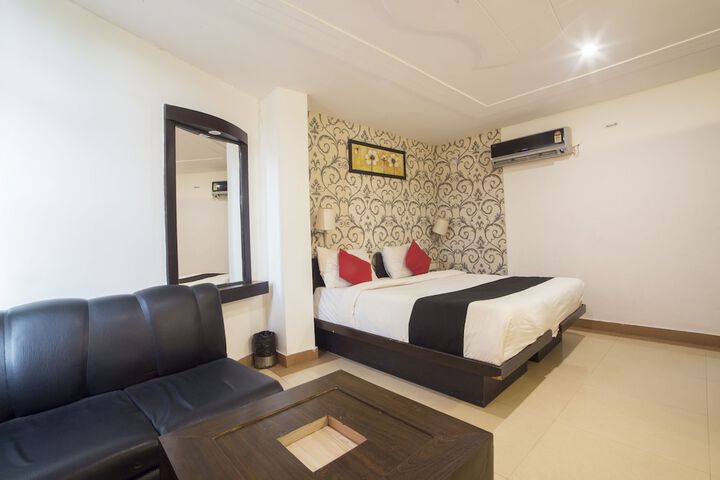 Room 26 of 48