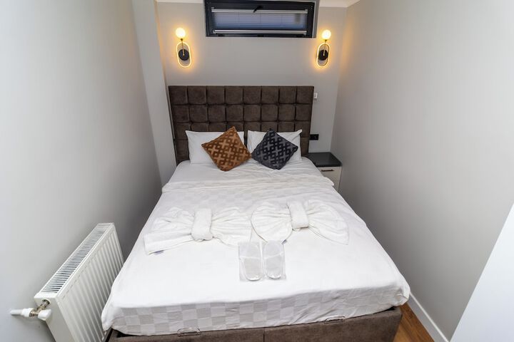 Room 20 of 42