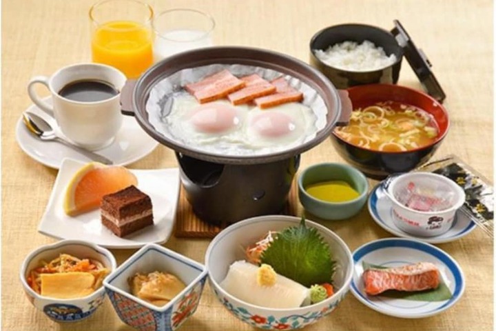 Breakfast/Coffee Service 39 of 45