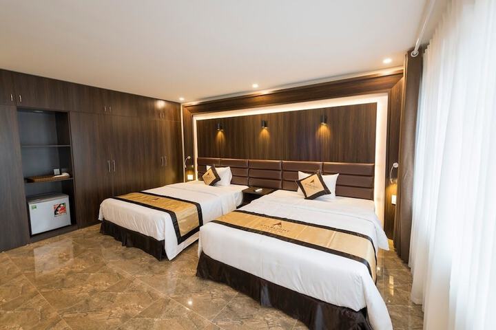 Room 20 of 48