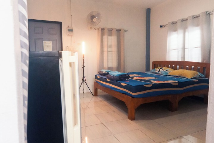 Room 3 of 62