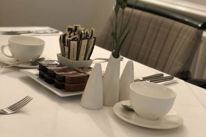 Breakfast/Coffee Service 23 of 39