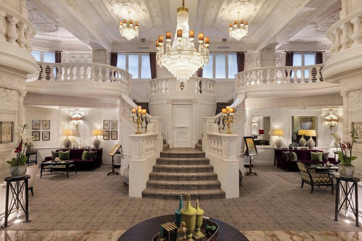 Guest Lobby