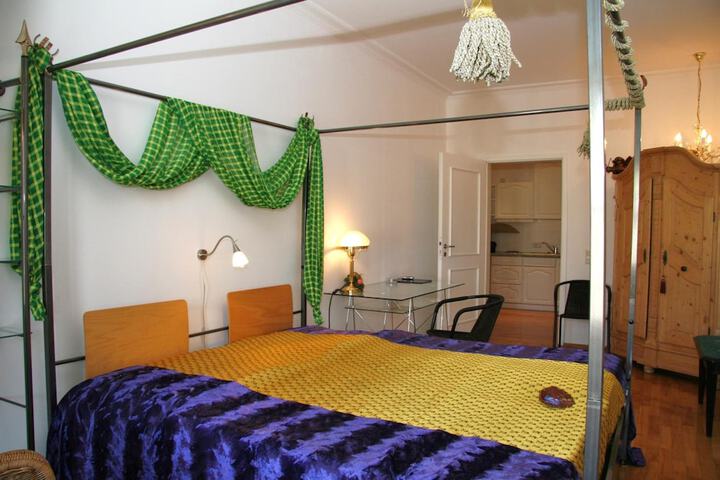 Room 15 of 50