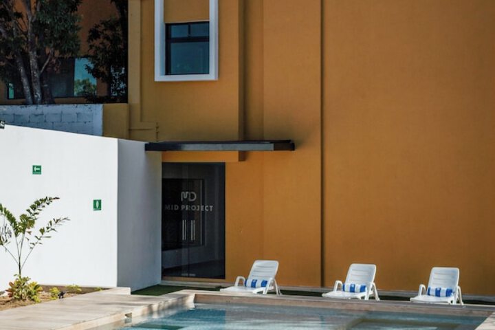 Pool 64 of 70