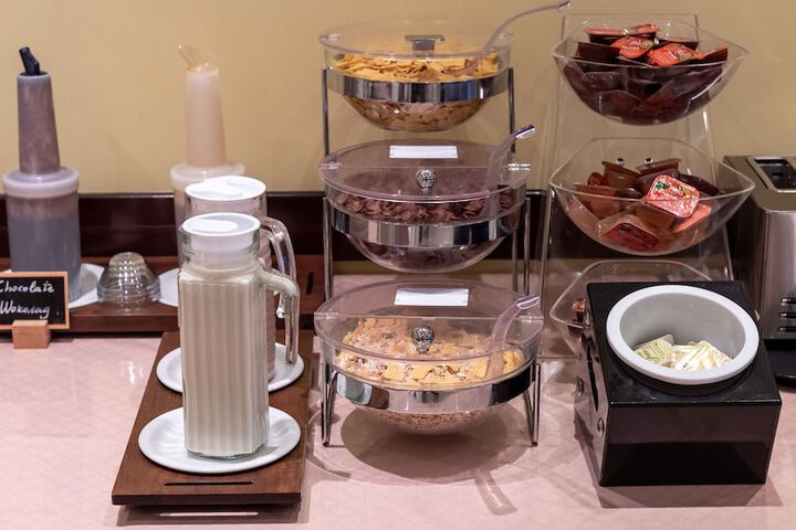 Breakfast buffet