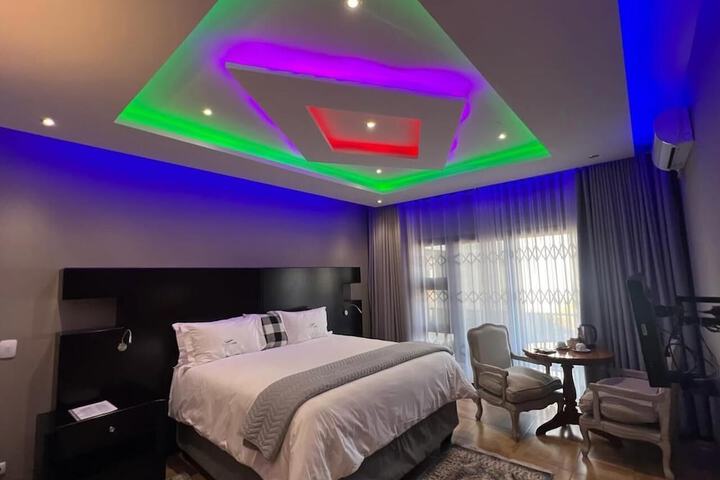 Room 4 of 48