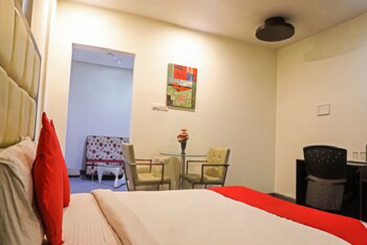 Room 19 of 27