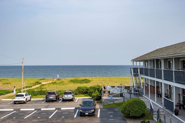 Photo of Kebek 3 Oceanside Motel