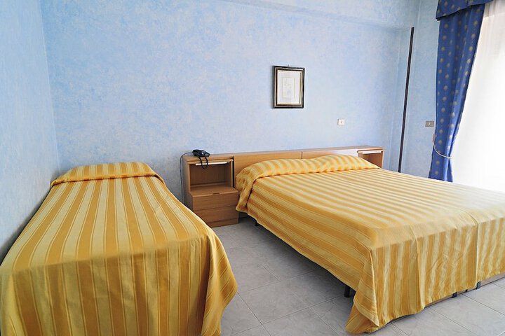 Room 4 of 21