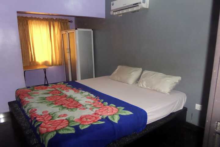 Room 3 of 31