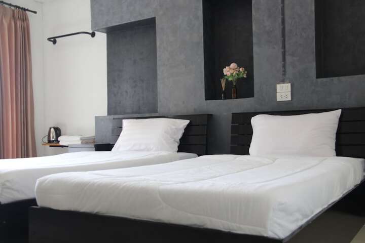 Room 8 of 29