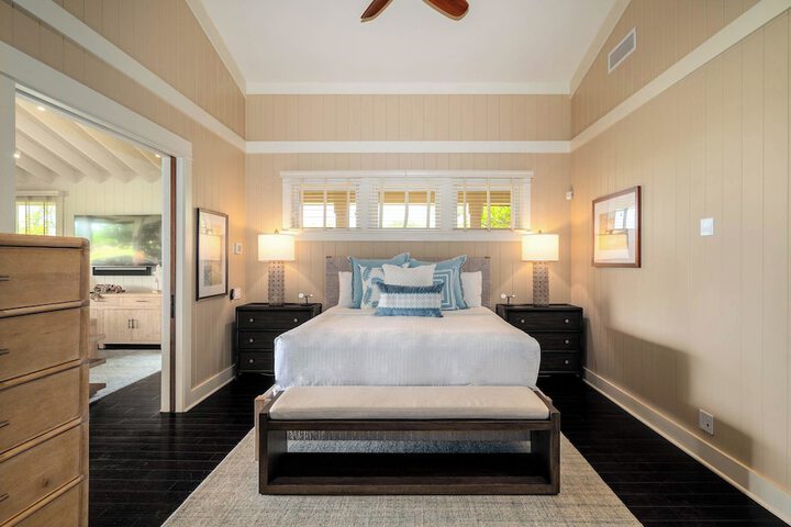Room 2 of 546