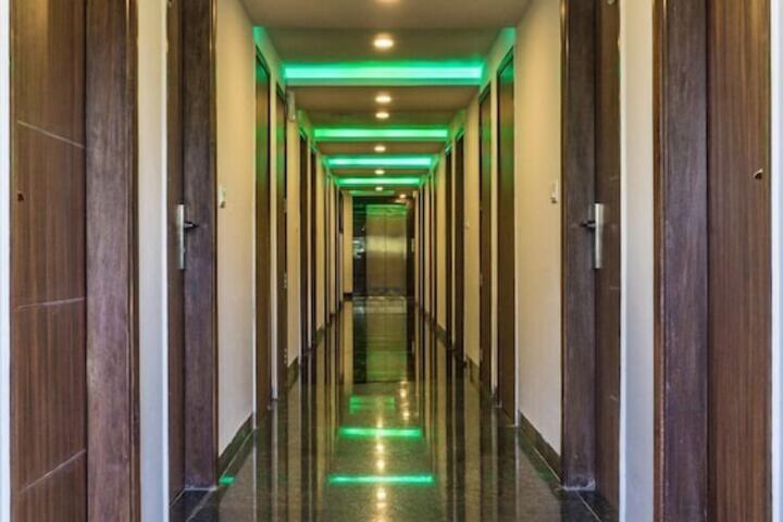 Ballroom/Hall 57 of 65