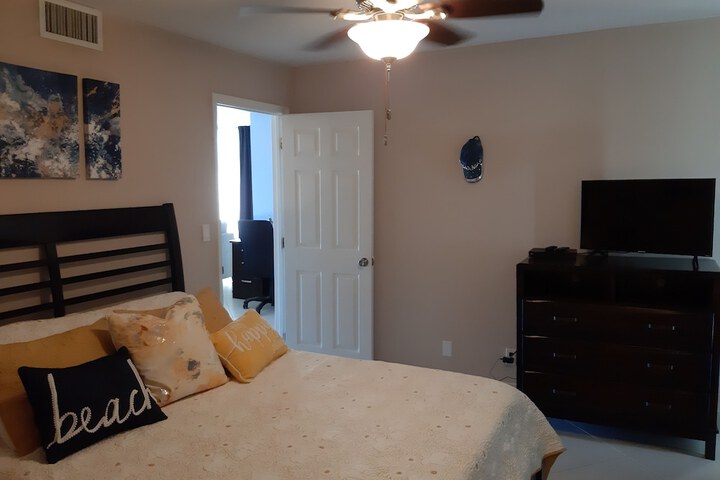 Room 3 of 17