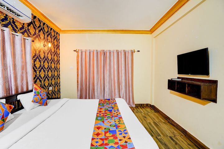 Room 14 of 28