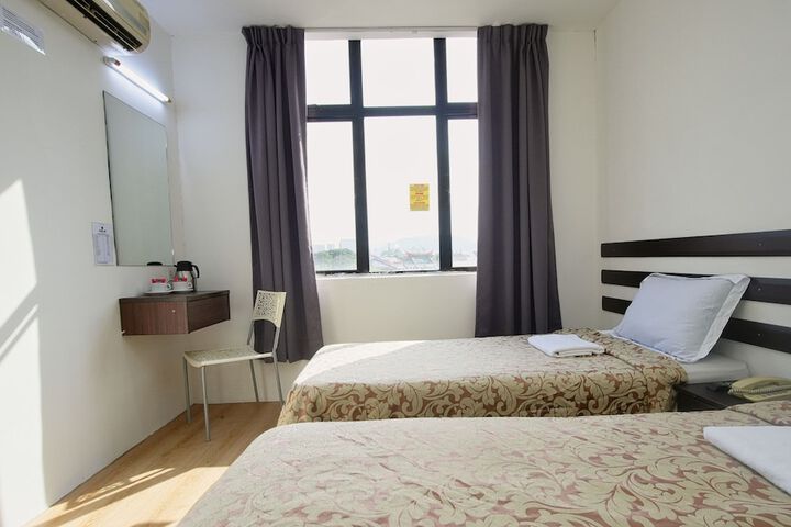 Room 21 of 68