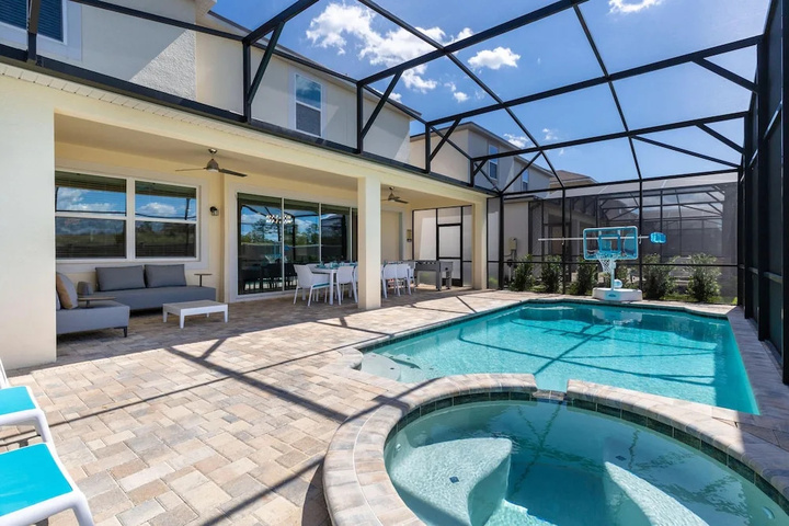 Pool 16 of 29