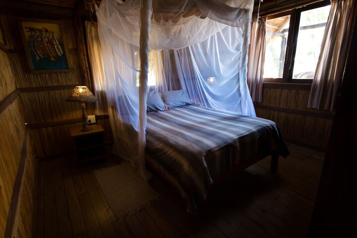 Room 6 of 40
