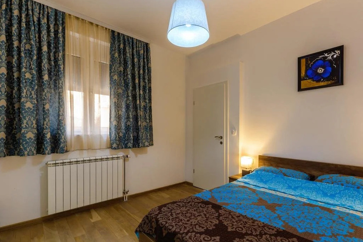 Room 3 of 29