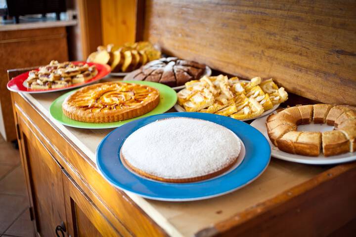 Dining Photos