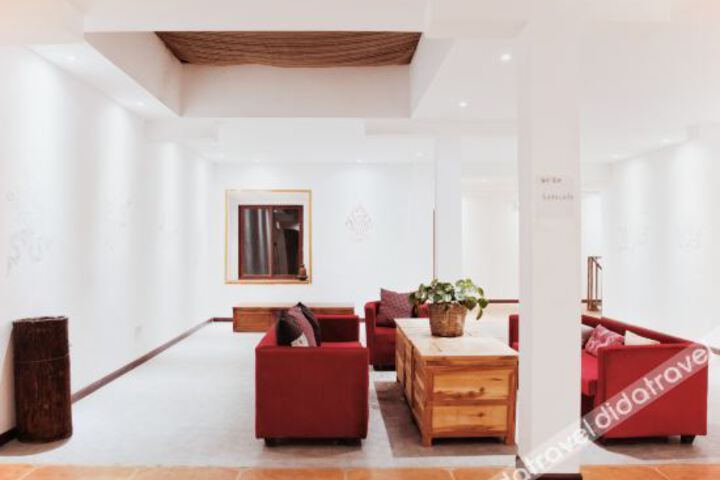 Hotel Interior 13 of 32