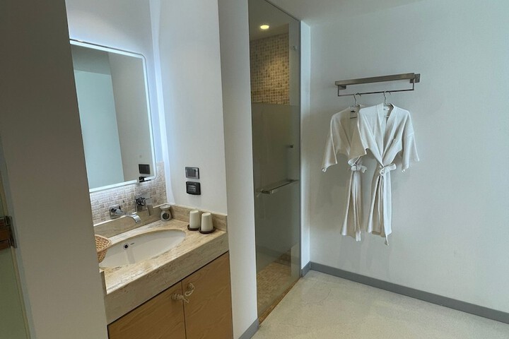 Room 54 of 118