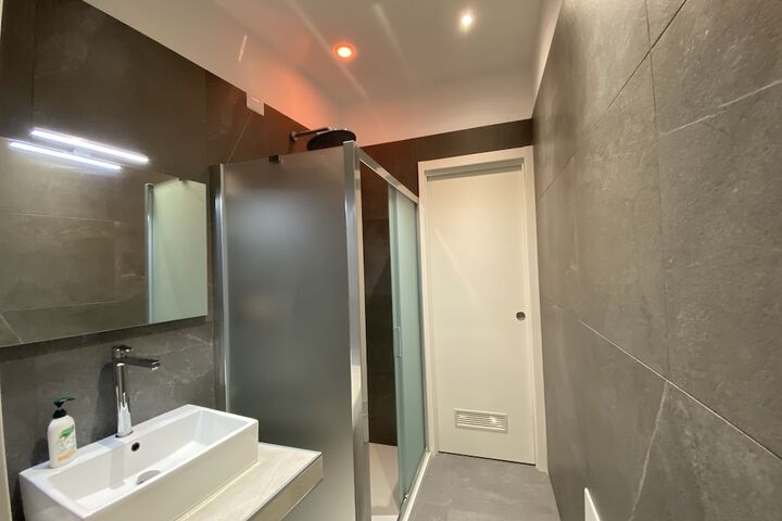 Room 56 of 86
