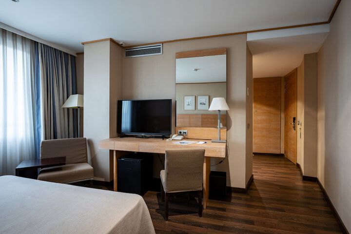 Room 29 of 61