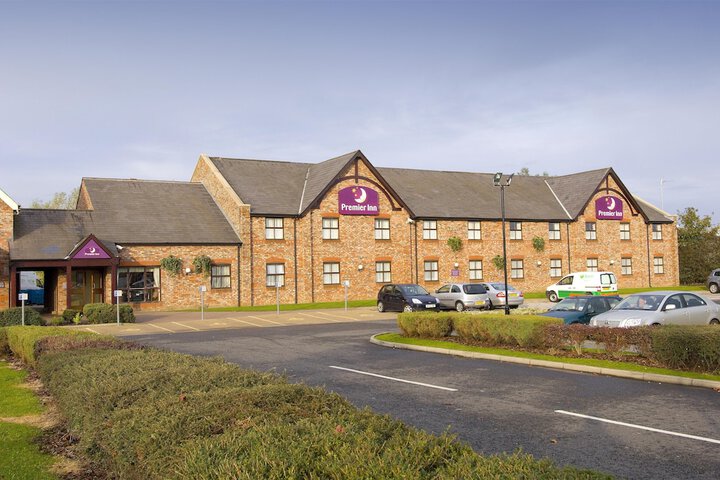 Photo of Premier Inn Wigan - M6 J25