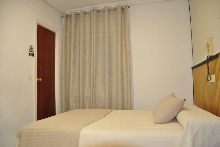 Room 13 of 53