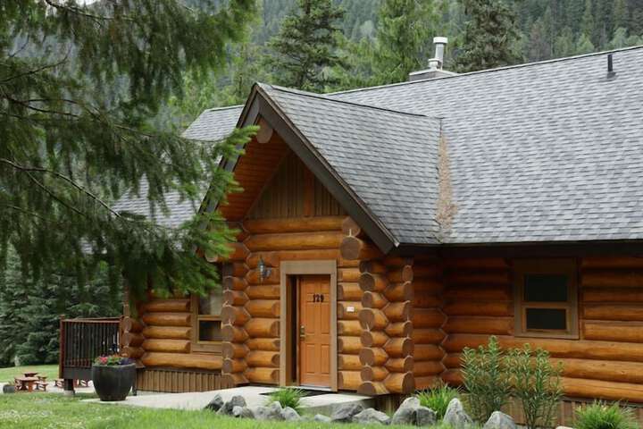 Alpine Meadows Resort in Clearwater, BC