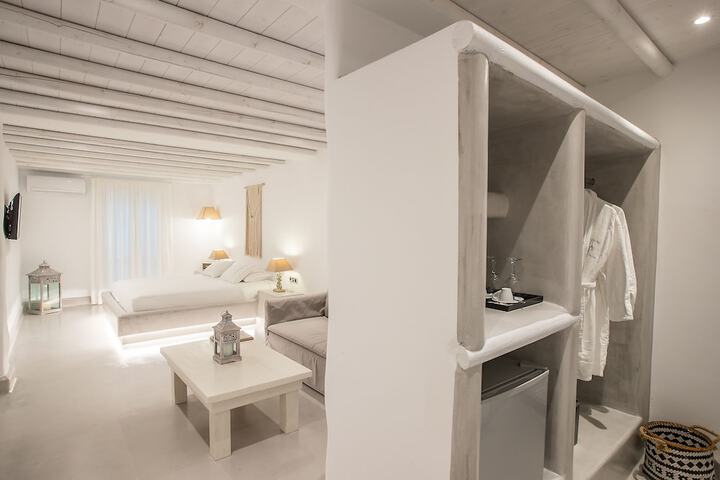Room 36 of 108